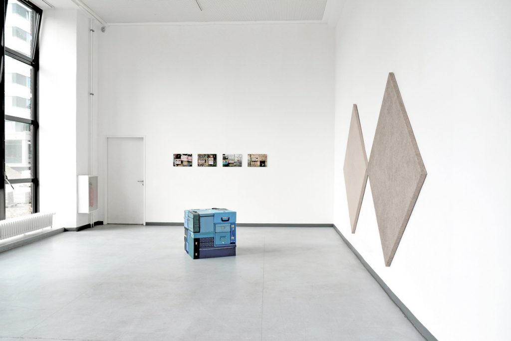 mapping_berlin_installation_view_3